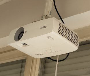 benqbeamer.jpg benqbeamer.jpg