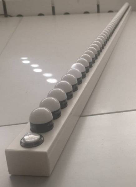 1d-pong_balken_montiert.jpg 1d-pong_balken_montiert.jpg