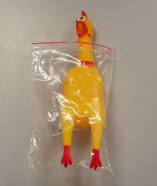 gummihuhn.jpg gummihuhn.jpg