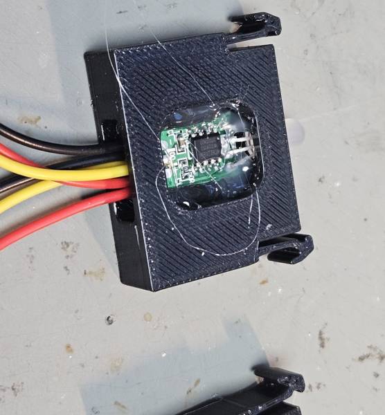 raumstatus_eaton_button_led_halter.jpg raumstatus_eaton_button_led_halter.jpg