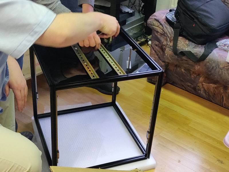 din-rails.jpg din-rails.jpg