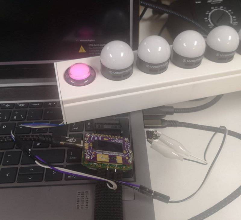 1d-pong_card10.jpg 1d-pong_card10.jpg