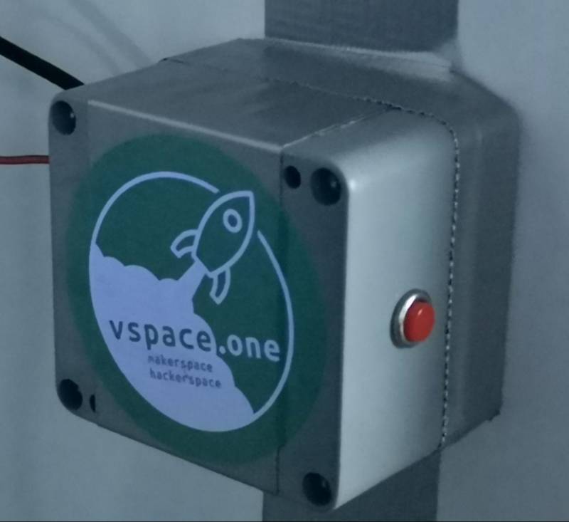 thebutton.jpg thebutton.jpg