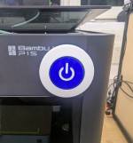 Bild der 433-MHz-Power-Taste am BambuLab Drucker" Bild der 433-MHz-Power-Taste am BambuLab Drucker"